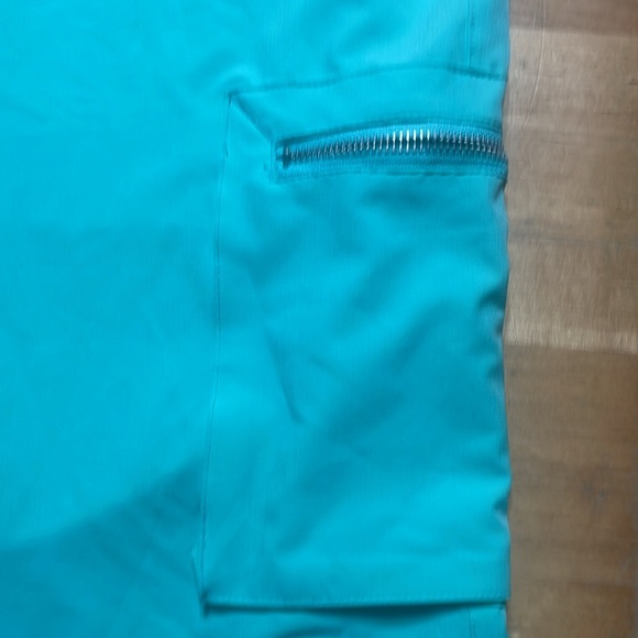 Men’s True Religion cargo shorts - Picture 2 of 8